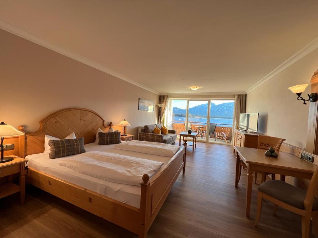 Fischer Am Hotel 3*